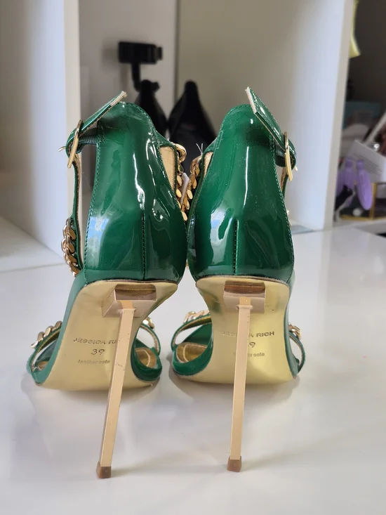 Green Patent Chain-Trim - Picture 4 of 7